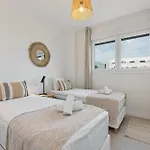 Sea Views * אסטפונה